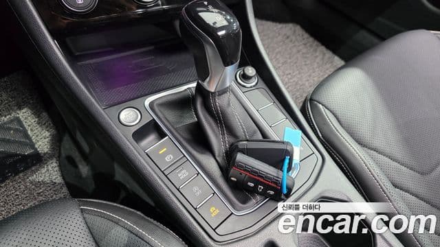 Volkswagen Jetta 2023 — Şəkil 8/20