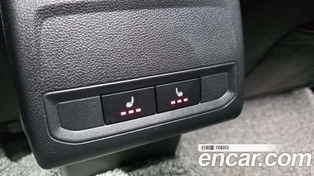 Volkswagen Jetta 2023 — Şəkil 19/20