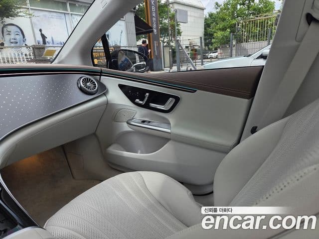 Mercedes-Benz EQE 2024 — ფოტო 9/9
