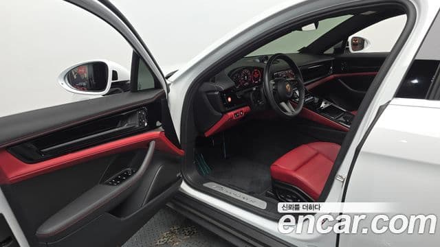 Porsche Panamera 2024 — Şəkil 10/20