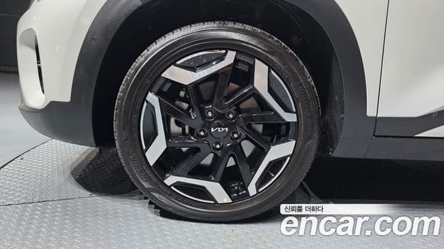 Kia Seltos 2024 — Şəkil 5/20