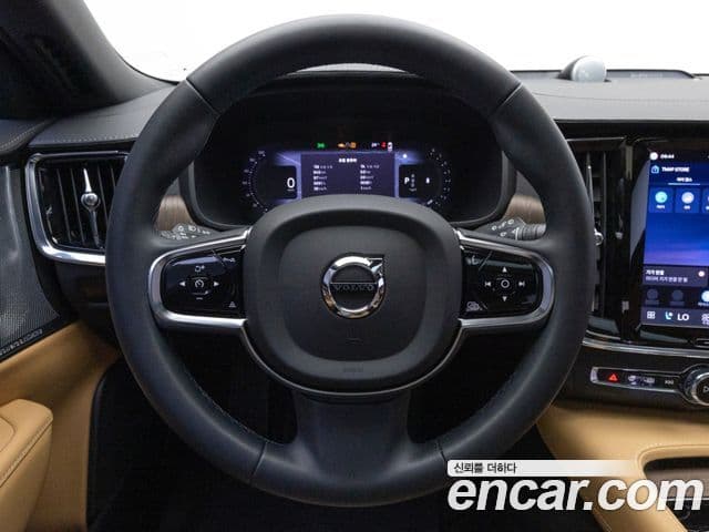 Volvo V90 Cross Country 2023 — Şəkil 18/19