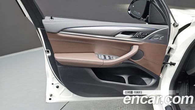 BMW X3 2024 — Photo 22/30