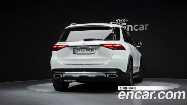 Mercedes-Benz GLE-Class 2024 — ფოტო 4/20