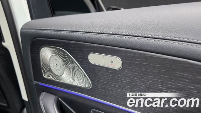 Mercedes-Benz GLE-Class 2024 — ფოტო 19/20