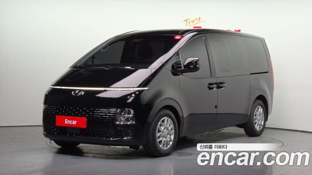 Hyundai Staria 2022 — ფოტო 1/20