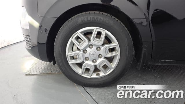 Hyundai Staria 2022 — фото 5 из 20