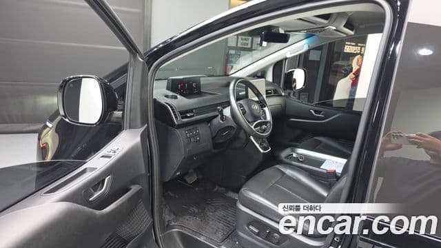 Hyundai Staria 2022 — ფოტო 10/20