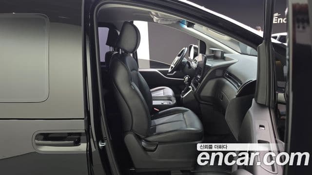 Hyundai Staria 2022 — ფოტო 12/20