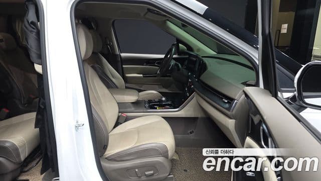 Kia Carnival 2022 — Şəkil 11/20