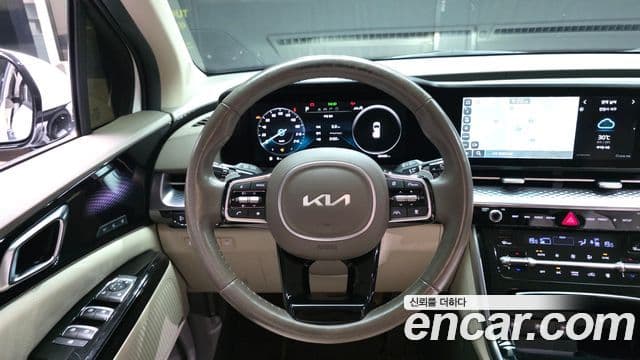 Kia Carnival 2022 — Şəkil 13/20