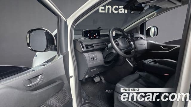 Hyundai Staria 2021 — ფოტო 10/20