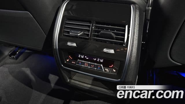 BMW X5 2025 — Photo 32/35