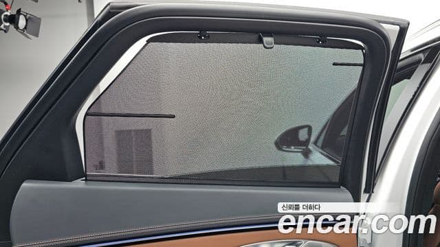 Genesis GV70 2024 — ფოტო 29/33