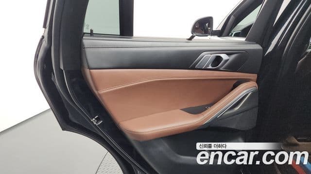 BMW X6 2022 — Photo 5/34