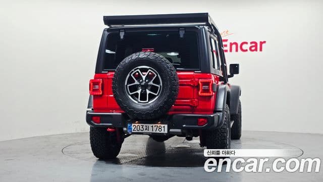 Jeep Wrangler 2025 — ფოტო 4/20