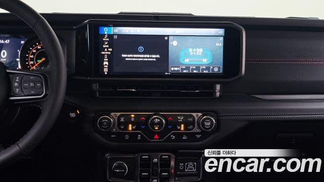 Jeep Wrangler 2025 — ფოტო 12/20