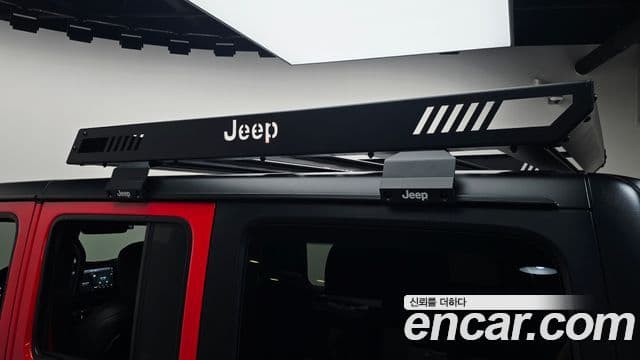 Jeep Wrangler 2025 — Photo 15/33