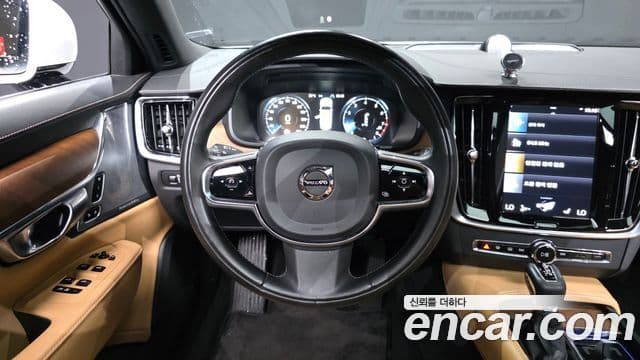 Volvo S90 2020 — ფოტო 13/20
