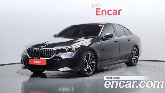 BMW 5 Series 2025 — ფოტო 1/20