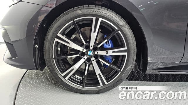 BMW 5 Series 2025 — ფოტო 5/20