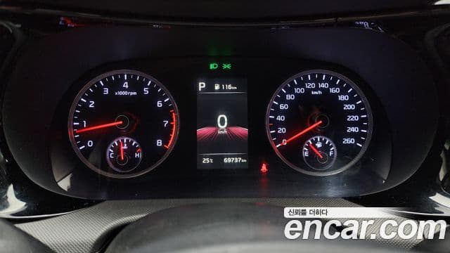 Kia K5 2022 — Şəkil 8/20