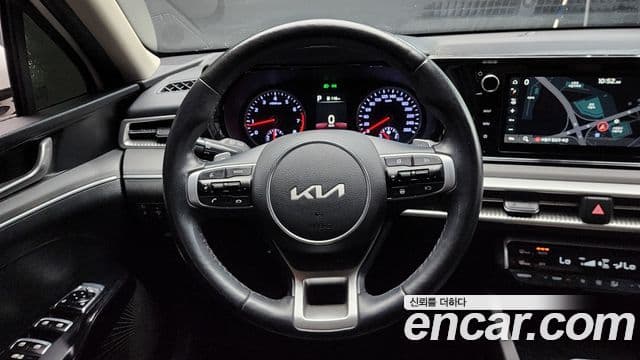 Kia K5 2022 — Şəkil 13/20