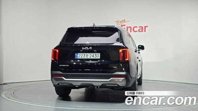 Kia Sorento 2023 — ფოტო 4/20