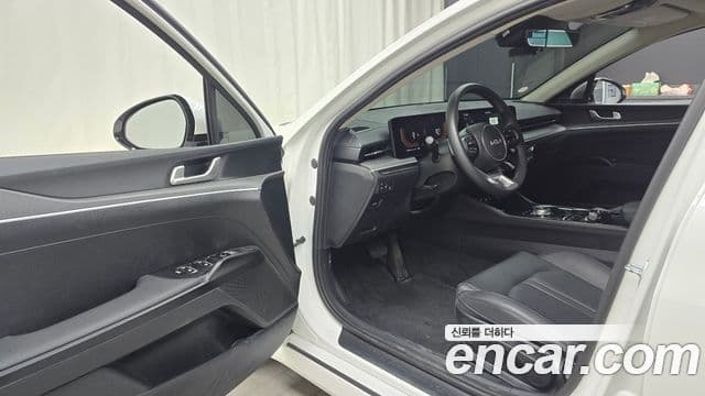 Kia K5 2024 — Şəkil 10/20