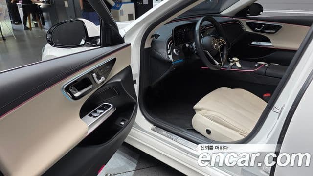 Mercedes-Benz E-Class 2024 — ფოტო 10/20