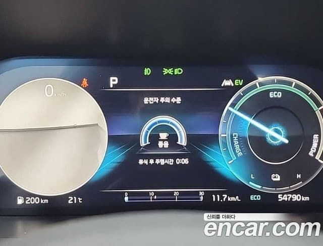 Kia Sorento 2022 — ფოტო 5/20