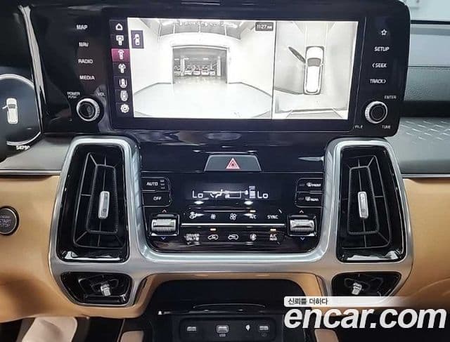 Kia Sorento 2022 — ფოტო 8/20