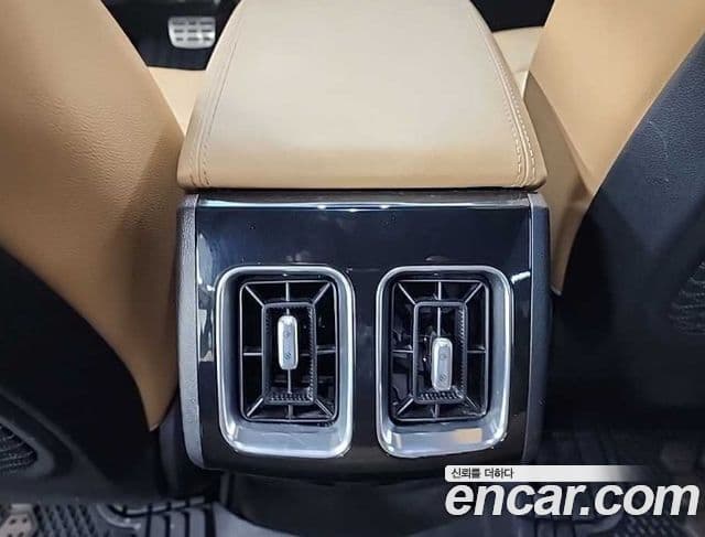 Kia Sorento 2022 — ფოტო 13/20