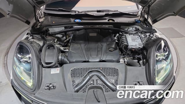 Porsche Macan 2023 — Şəkil 6/20