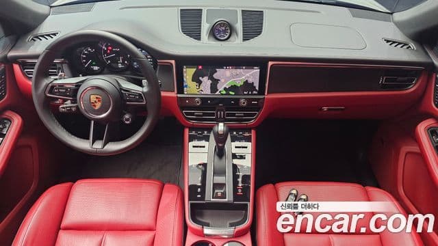 Porsche Macan 2023 — Şəkil 7/20