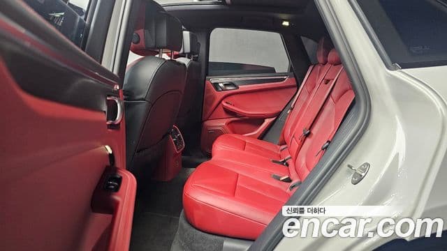 Porsche Macan 2023 — Şəkil 12/20