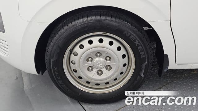 Hyundai Staria 2023 — фото 5 из 20