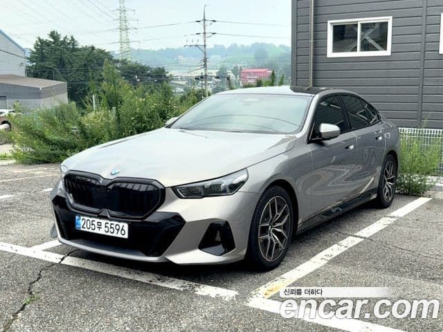 BMW 5 Series 2026 — Şəkil 1/20