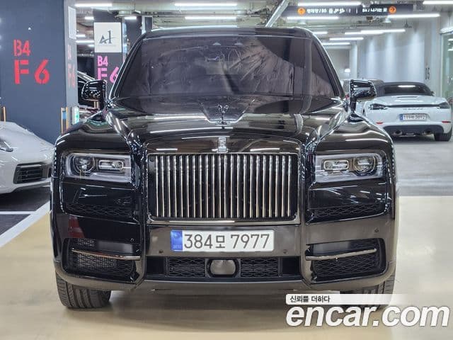 Rolls-Royce Cullinan 2023 — ფოტო 2/20