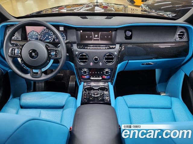Rolls-Royce Cullinan 2023 — ფოტო 6/20