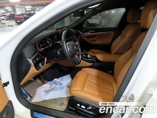 BMW 5 Series 2021 — Şəkil 7/20