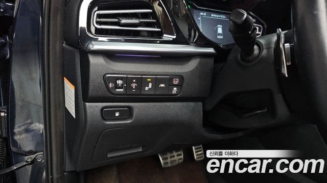 Kia Niro 2021 — Фото 16/20