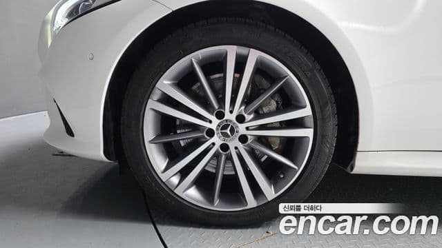 Mercedes-Benz CLS-Class 2019 — Фото 5/20