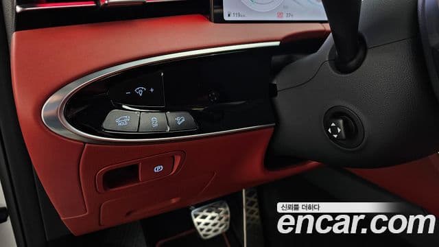 Genesis GV70 2024 — ფოტო 26/44