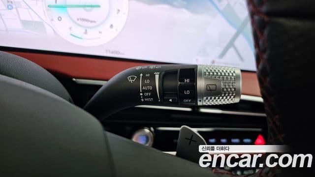 Genesis GV70 2024 — ფოტო 38/44