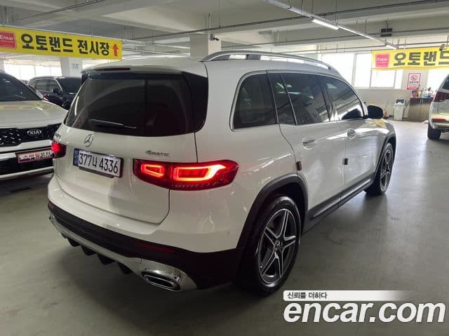 Mercedes-Benz GLB-Class 2021 — ფოტო 4/20