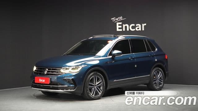 Volkswagen Tiguan 2023 — Photo 8/35