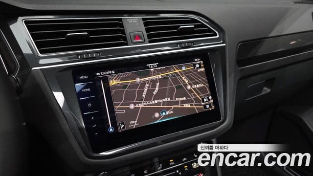 Volkswagen Tiguan 2023 — Photo 24/35