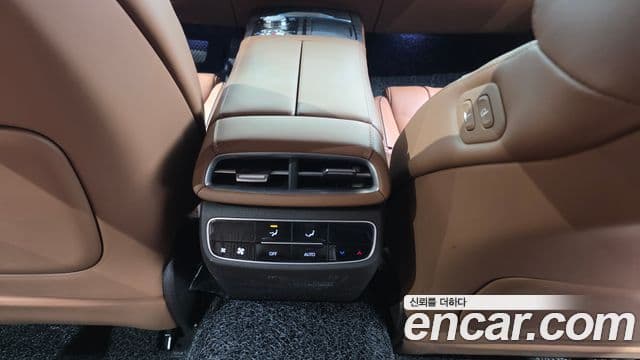 Genesis Electrified G80 2023 — ფოტო 18/20