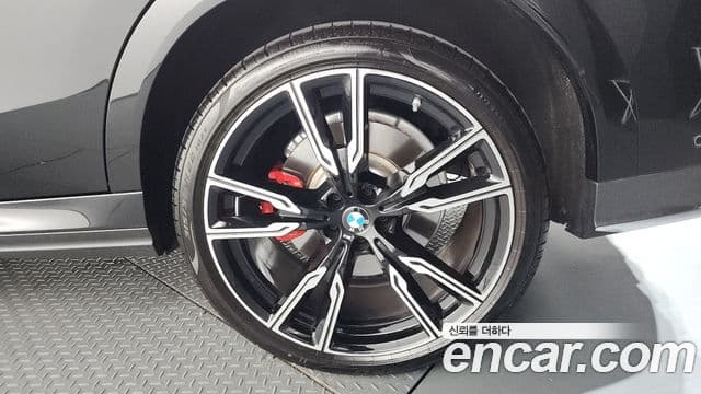BMW X6 2024 — Photo 31/36
